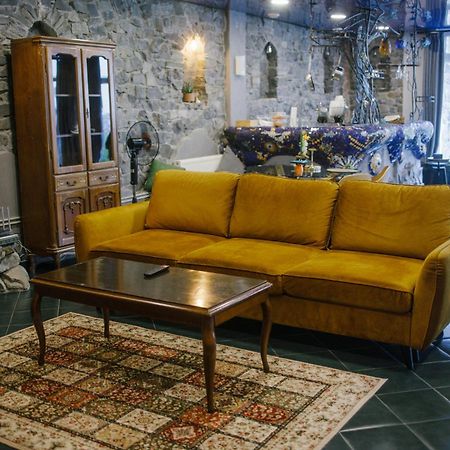 Gaudi Apartment In Lviv Buitenkant foto